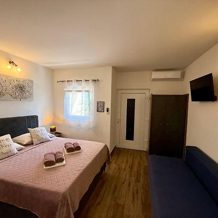 Apartments Matic Baska Voda Phòng bức ảnh