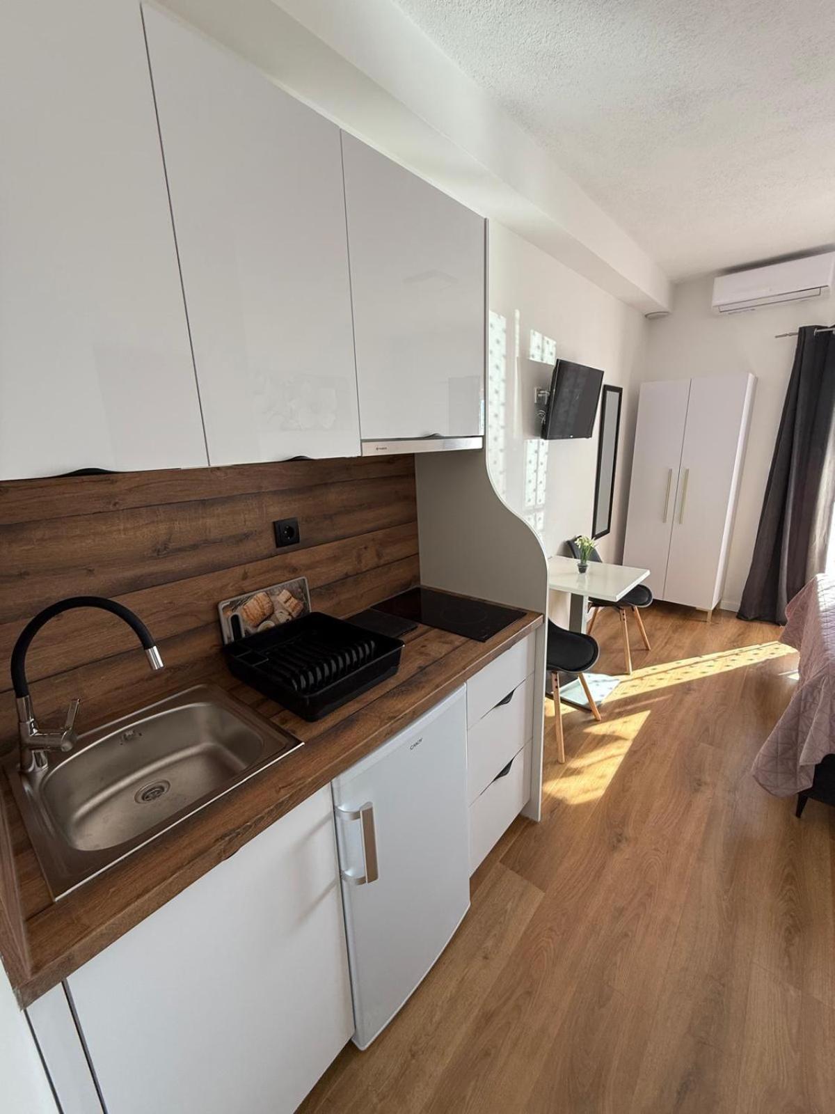 Apartments Matic Baska Voda Ngoại thất bức ảnh