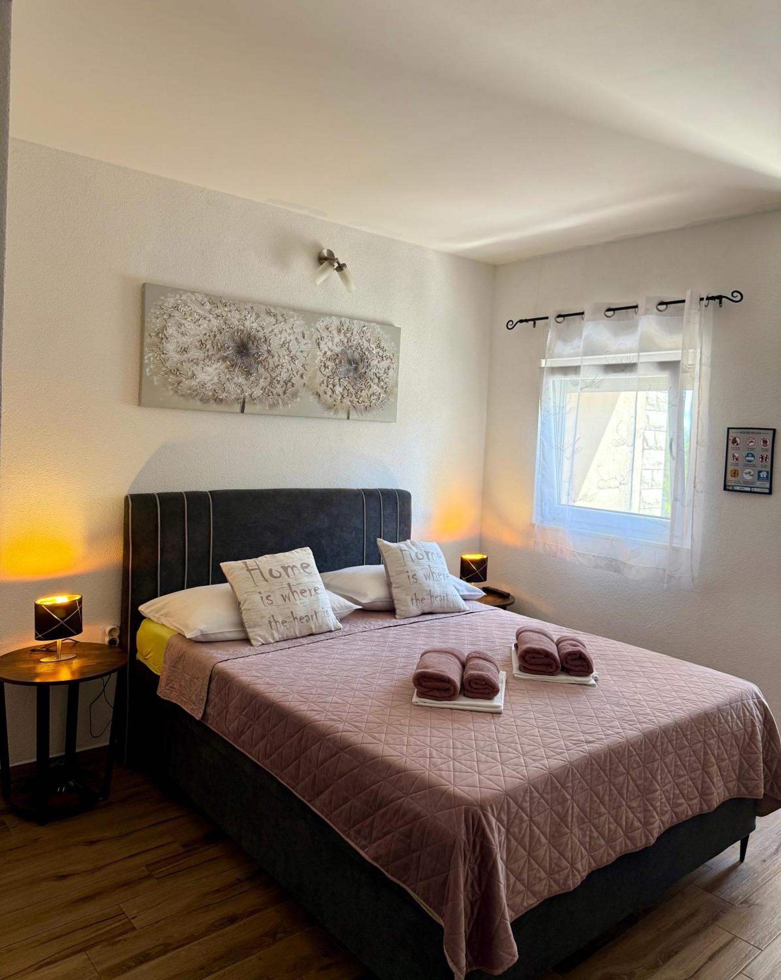 Apartments Matic Baska Voda Phòng bức ảnh